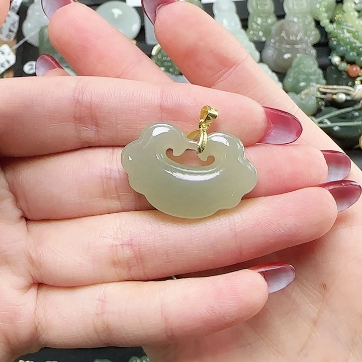和田玉银S925镶嵌颈饰M****o加链子