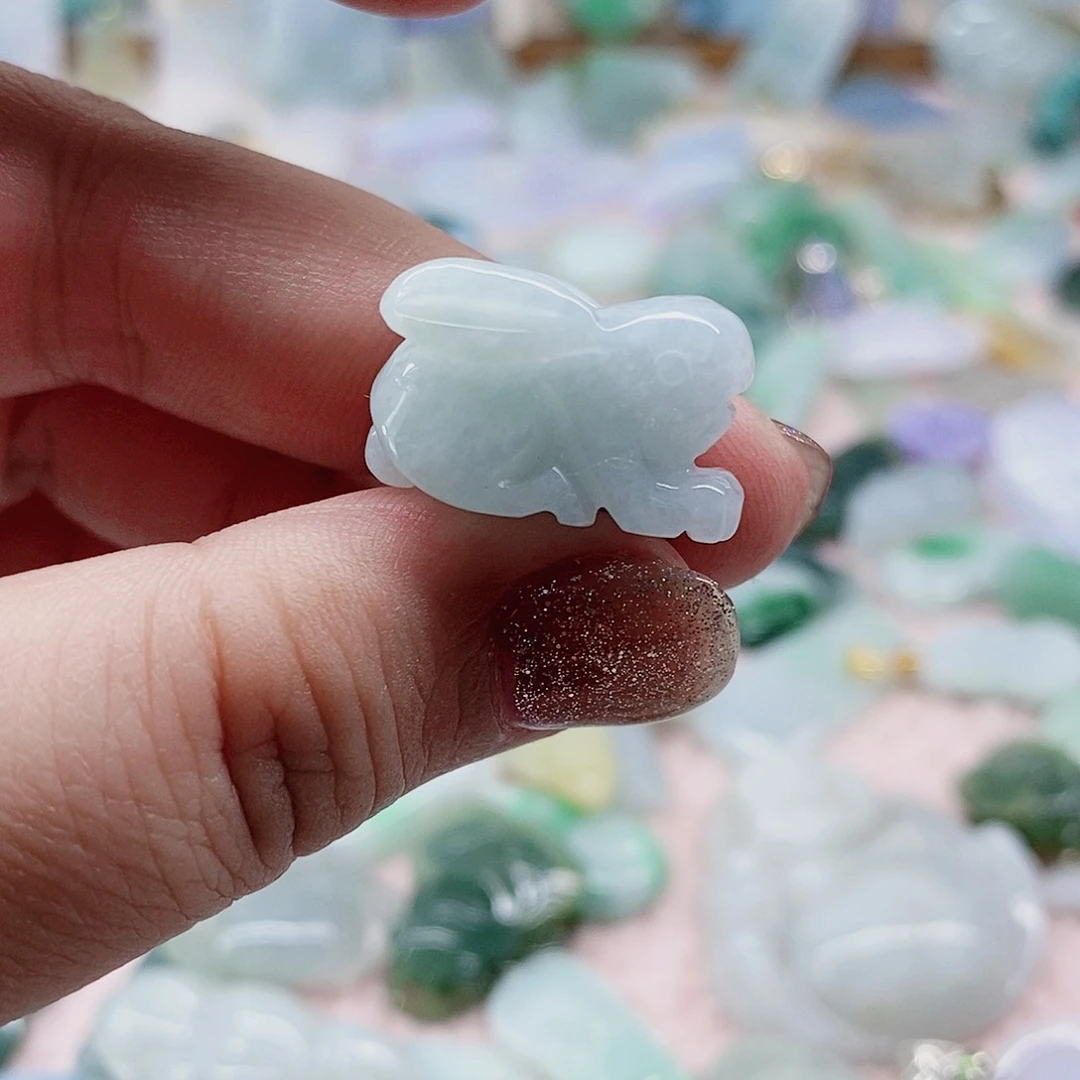 颈饰未镶嵌翡翠天然