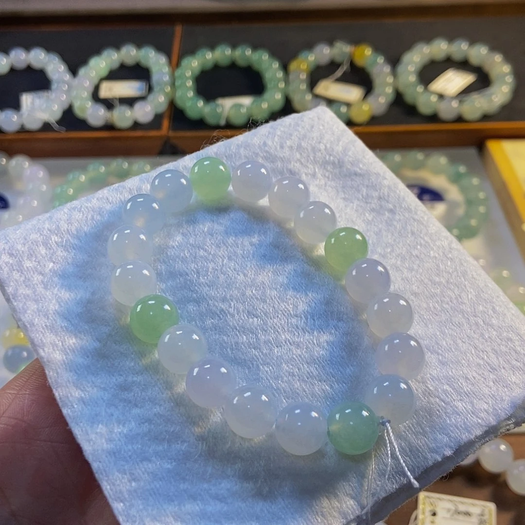 定制翡翠未镶嵌翡翠手串卡10