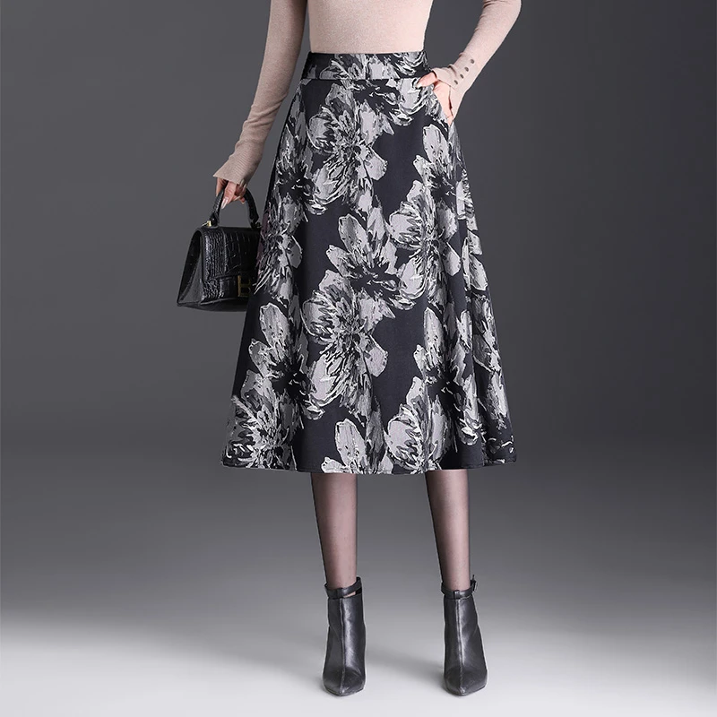 冬季半身裙提花刺绣a字裙高腰显瘦长裙2024新款洋气裙子