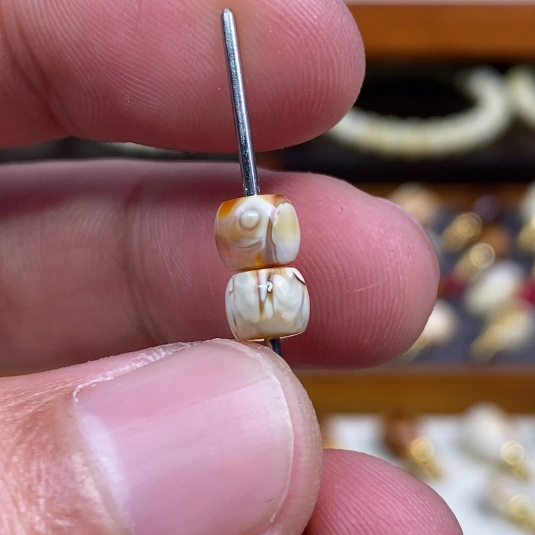 蜜蜡未镶嵌裸石配饰彩色直切对珠尺寸6.2