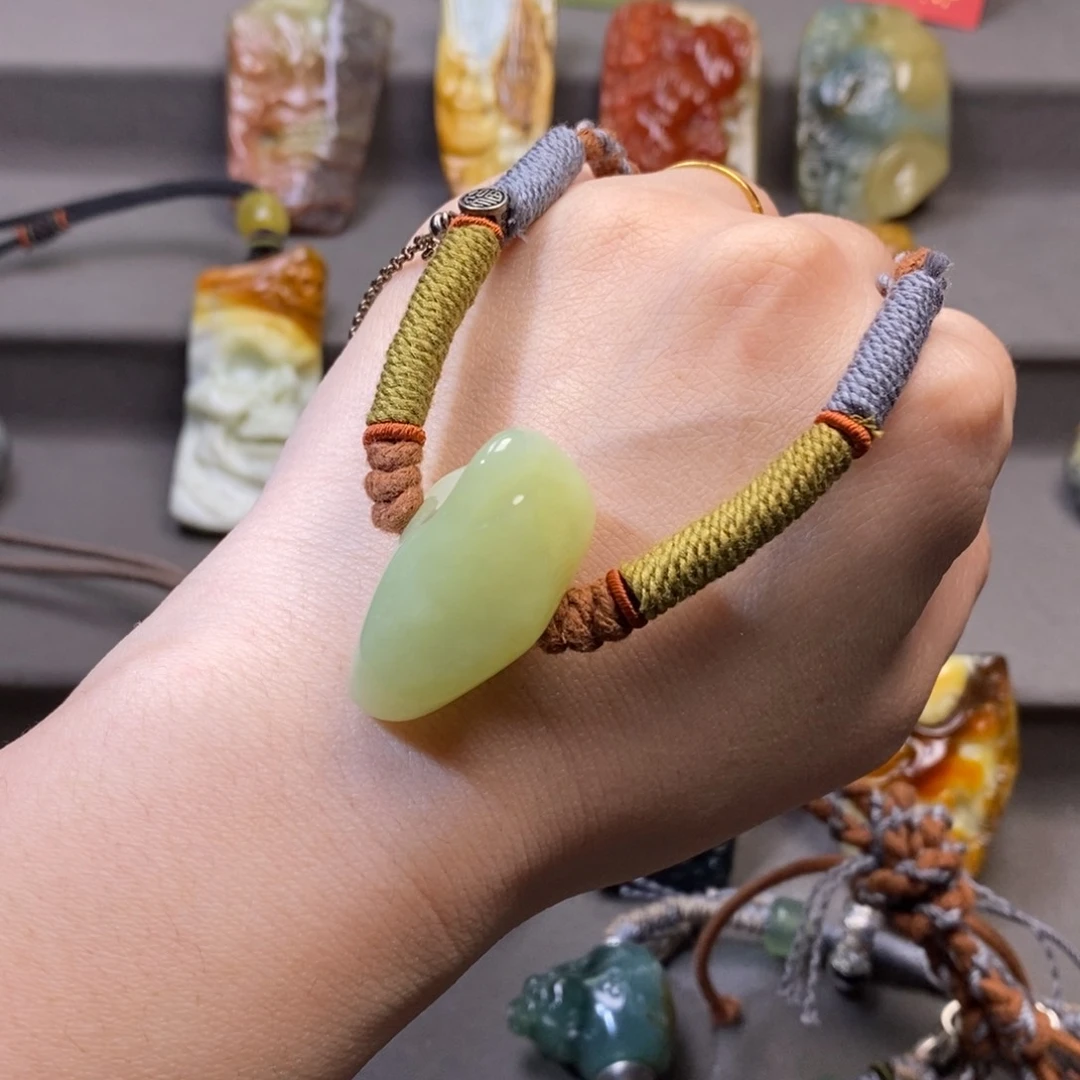 和田玉颈饰未镶嵌?**?挂件