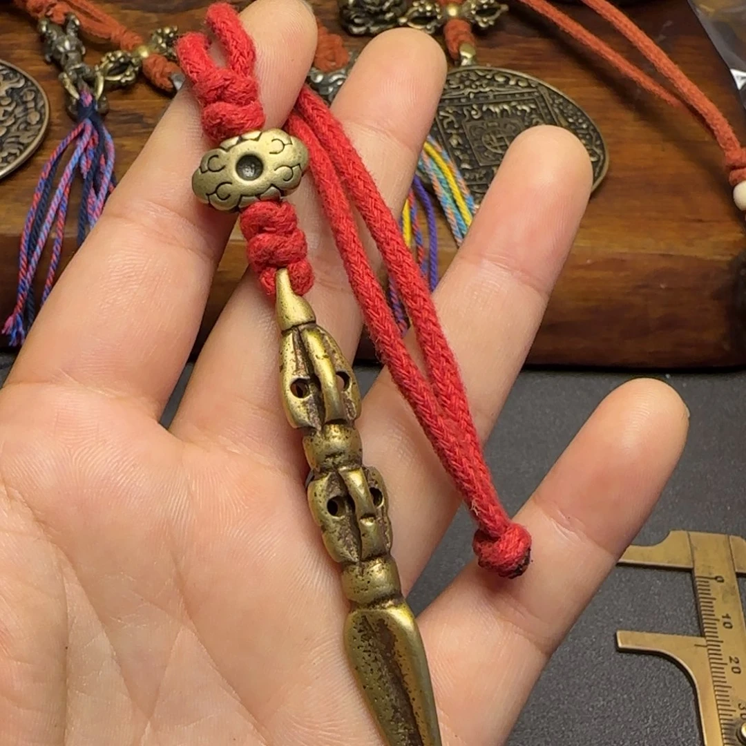 L***a泥塑藏传牌子……藏传牌子有