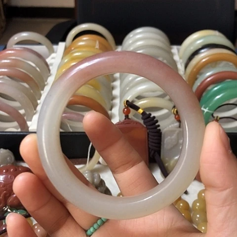 石英质玉未镶嵌手链