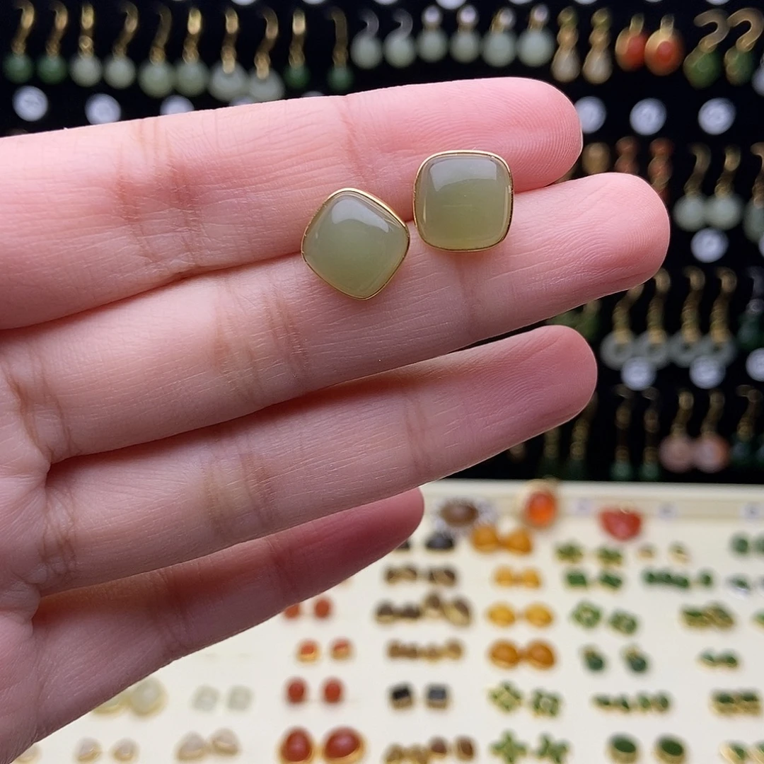 和田玉银S925镶嵌耳饰