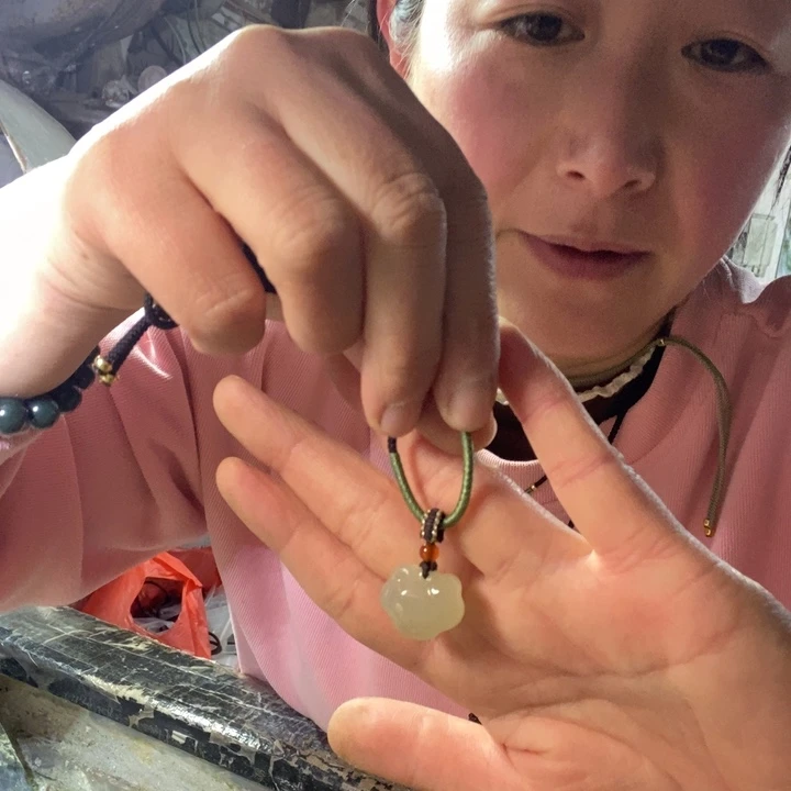 和田玉挂件未镶嵌