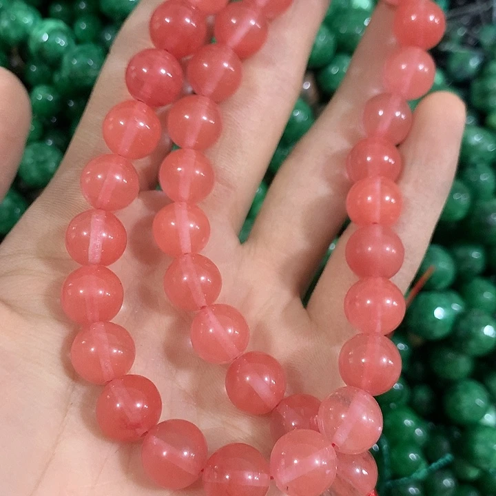 一条6mm红兔毛圆珠