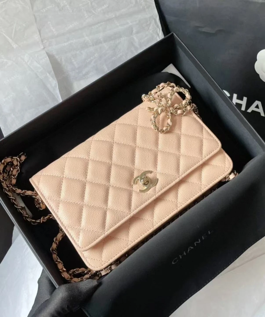 99新 Chanel/香奈儿 23s蝴蝶结woc奶茶色金扣牛皮单肩包/50578934