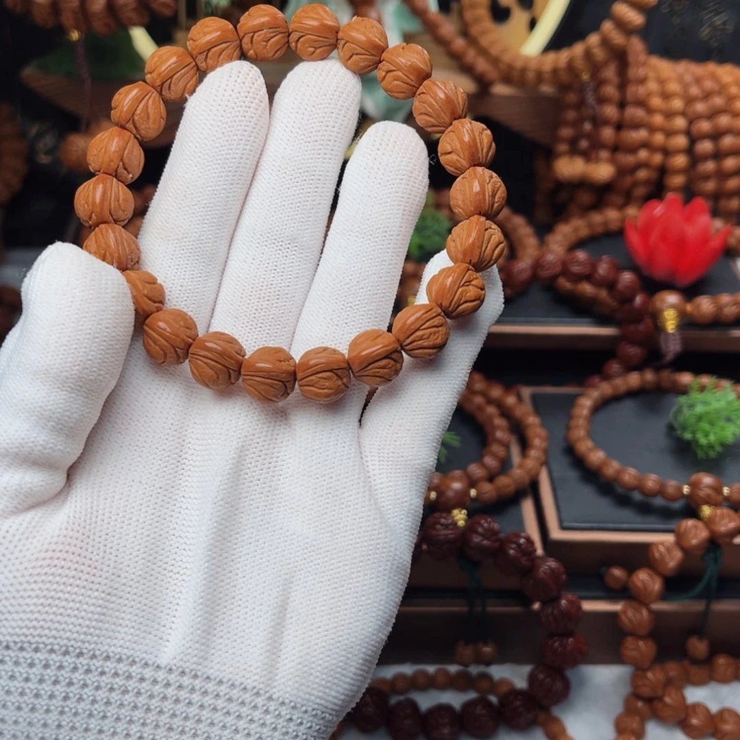 吊坠桃核12玉龙脊手串