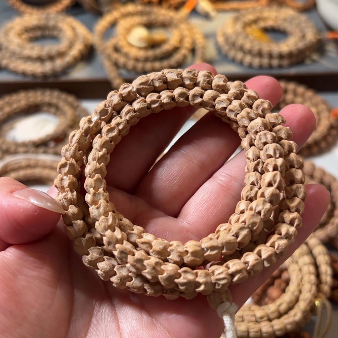 早***點柏香籽/百香籽吊坠