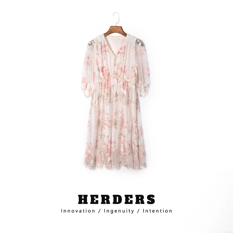 HERDERS 粉色佳人时尚潮流真丝绣花连衣裙243068