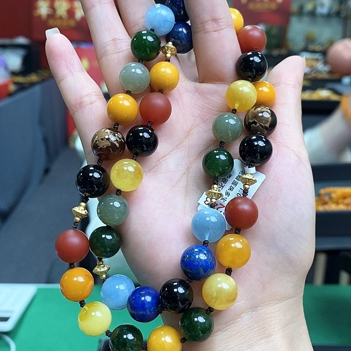 琥珀珠宝奇石未镶嵌