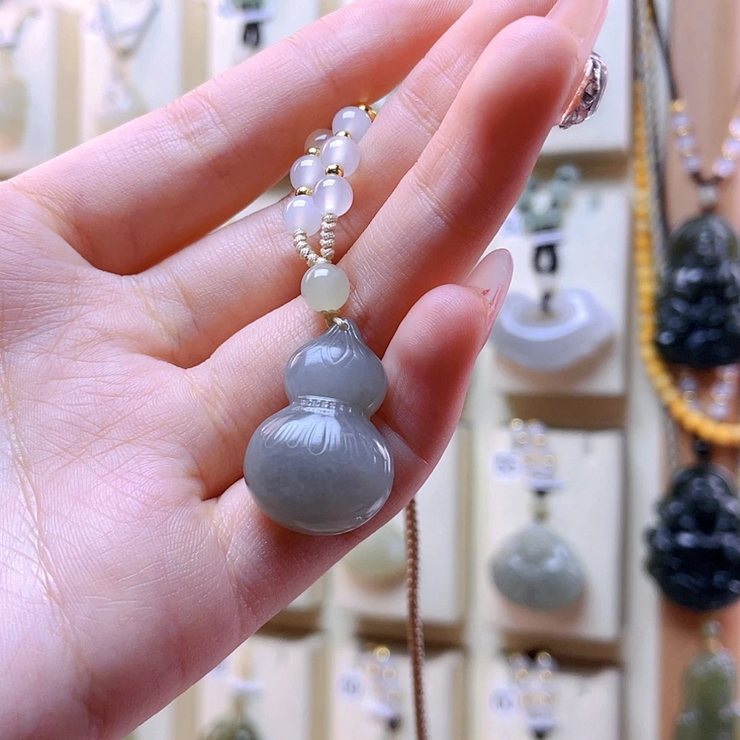 和田玉吊坠(赠链)未镶嵌﹡****?