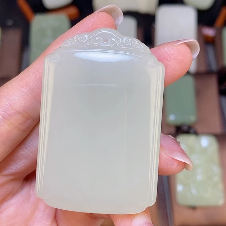 【闪购商品】颈饰未镶嵌和田玉