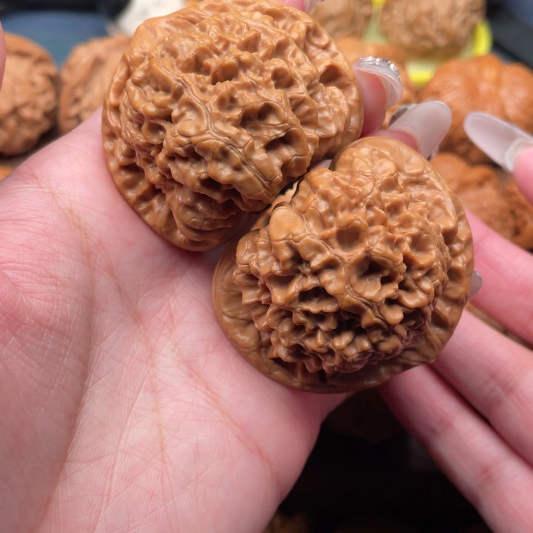 文玩核桃吊坠全品，官帽47➕，克重52