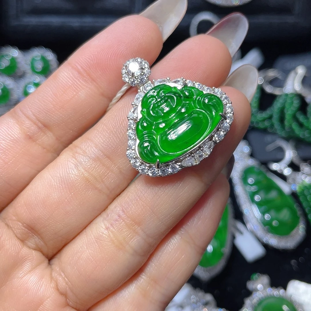 翡翠颈饰银S925镶嵌翡翠