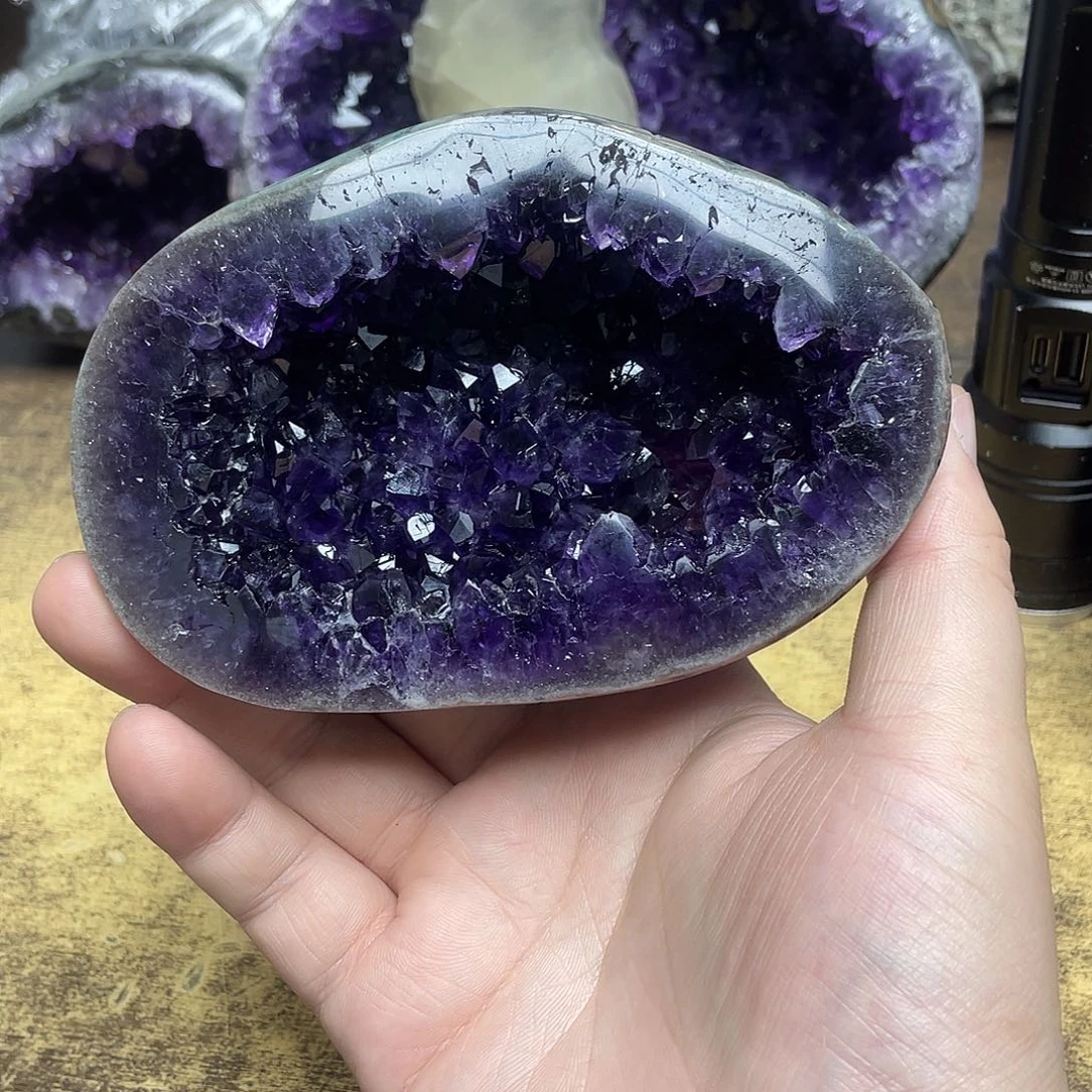 默****未镶嵌大型摆件（非配饰）紫晶