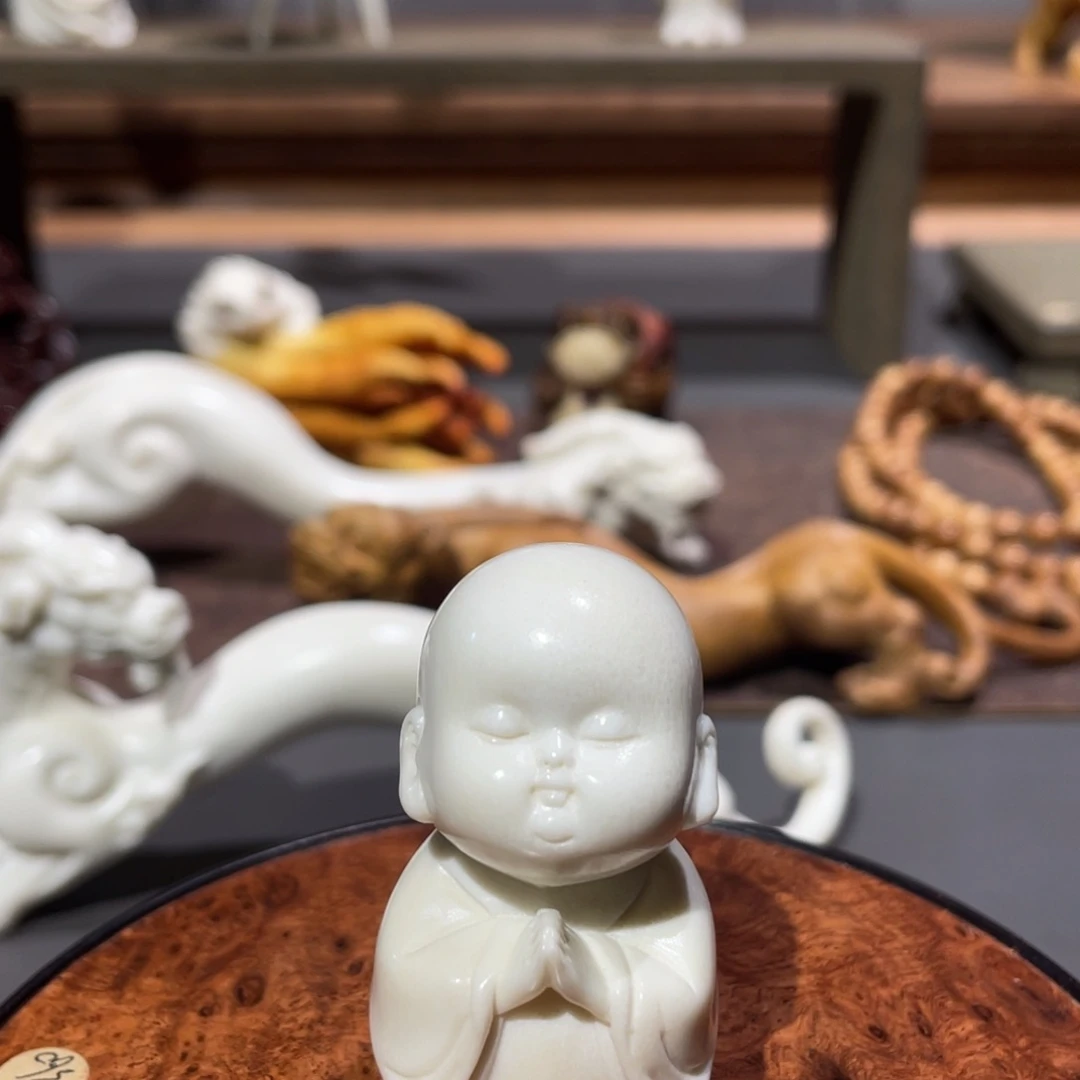M***u木木雕工艺品摆件