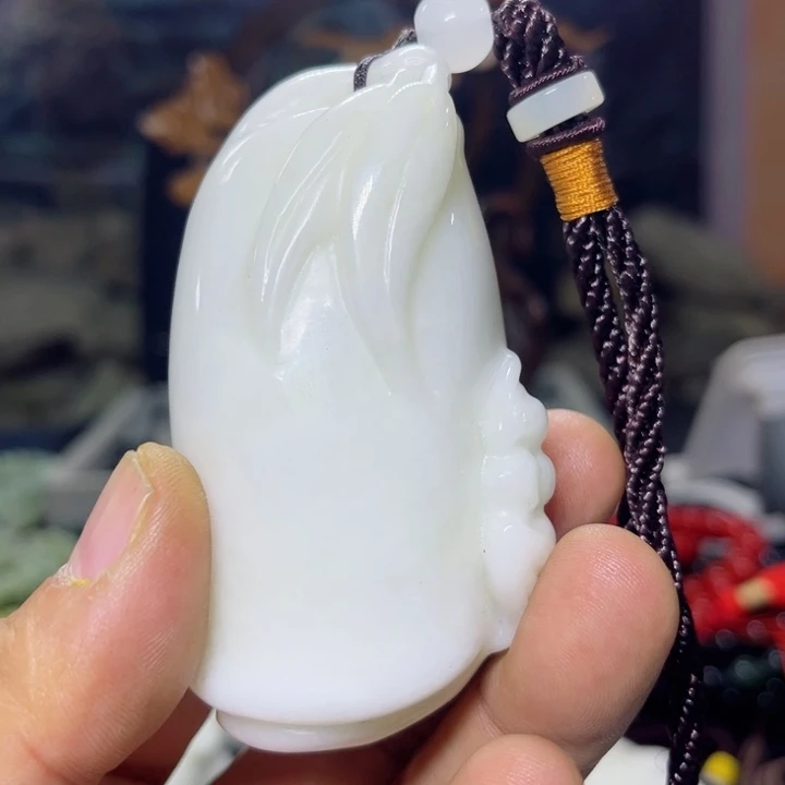 蛇纹石玉手把件未镶嵌