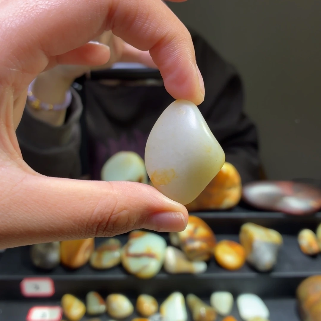 和田玉未镶嵌挂件17.6