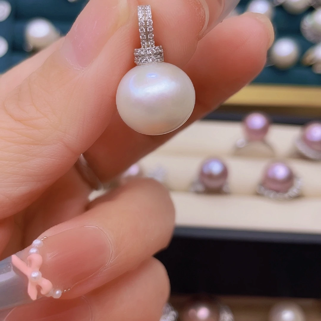 淡水珍珠银S925镶嵌吊坠(赠链)