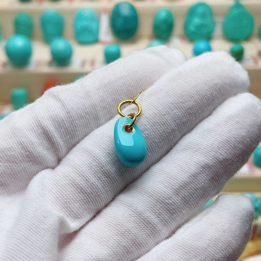 绿松石配饰未镶嵌