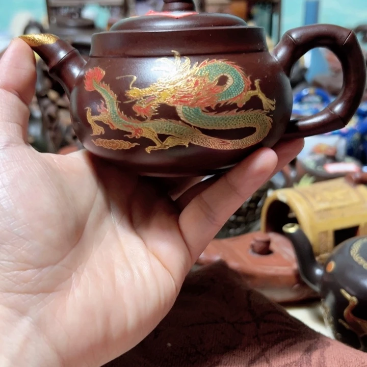 紫砂壶收藏起来了