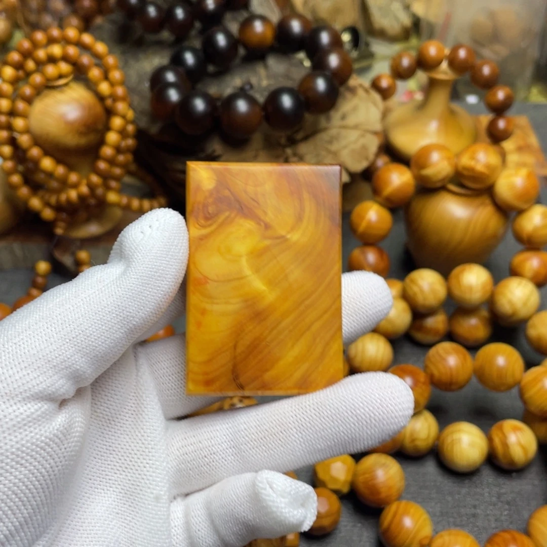 柏木（崖柏）龙胆闪无事牌