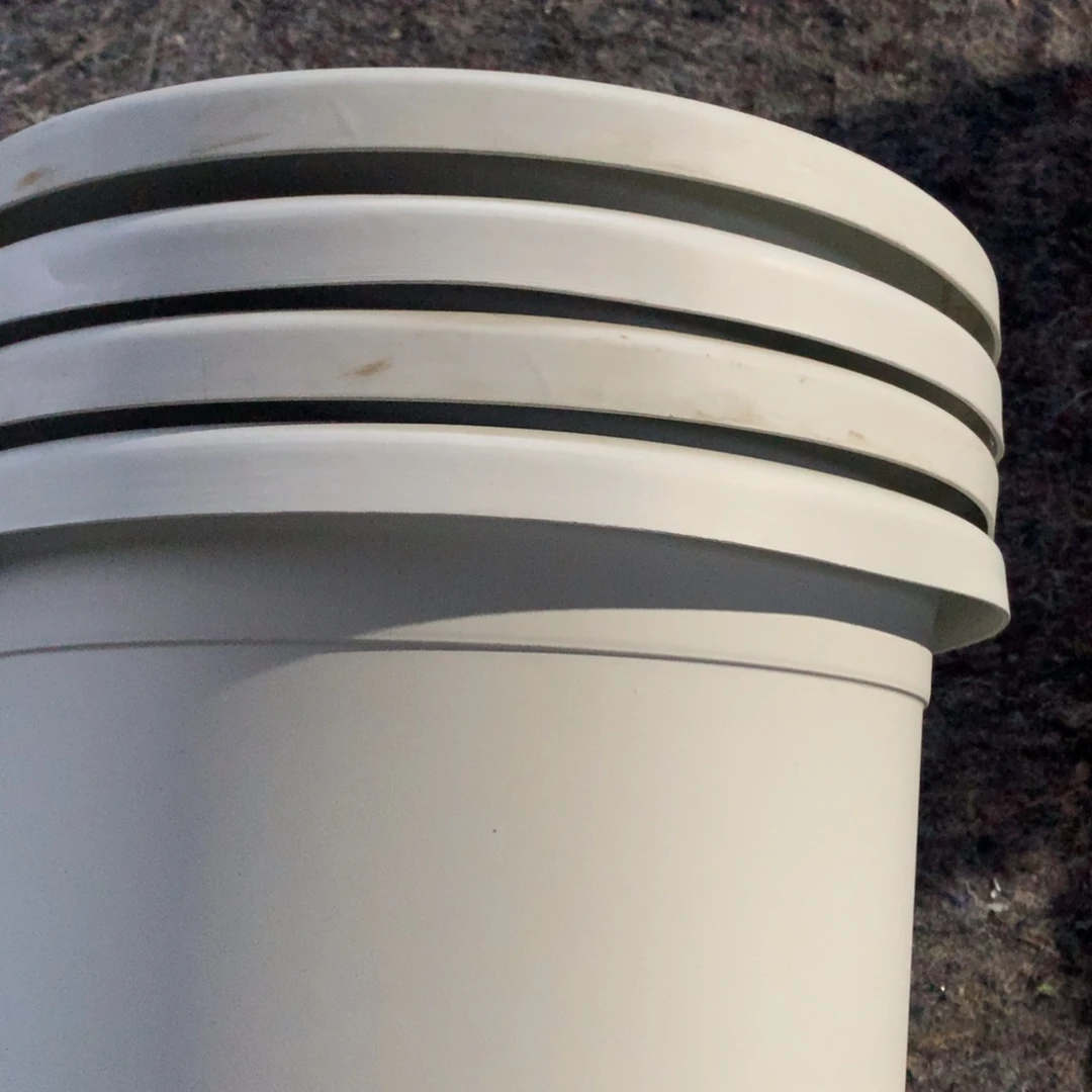 红陶32口奶白无托4个瑕疵