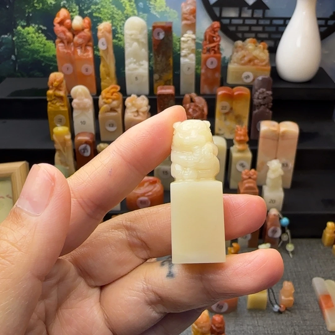 玉***猫寿山石印石老虎印章