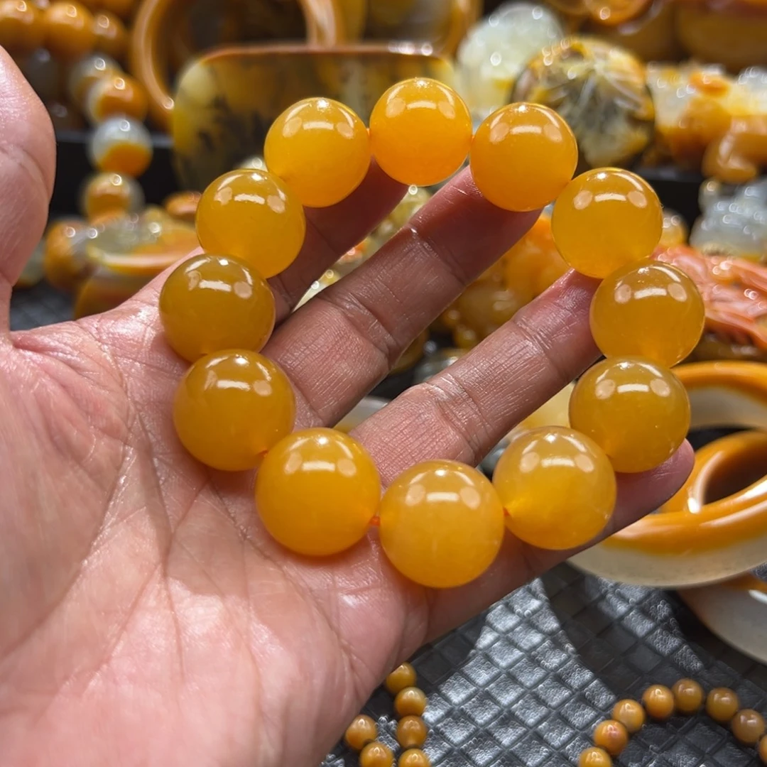 石英质玉未镶嵌颈饰