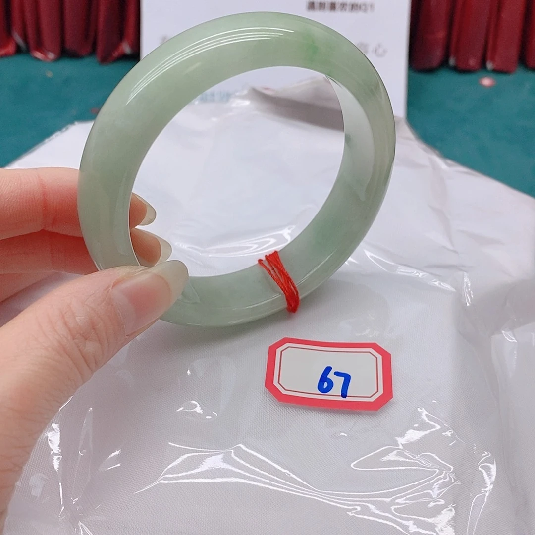 翡翠手镯未镶嵌嘟*677777778