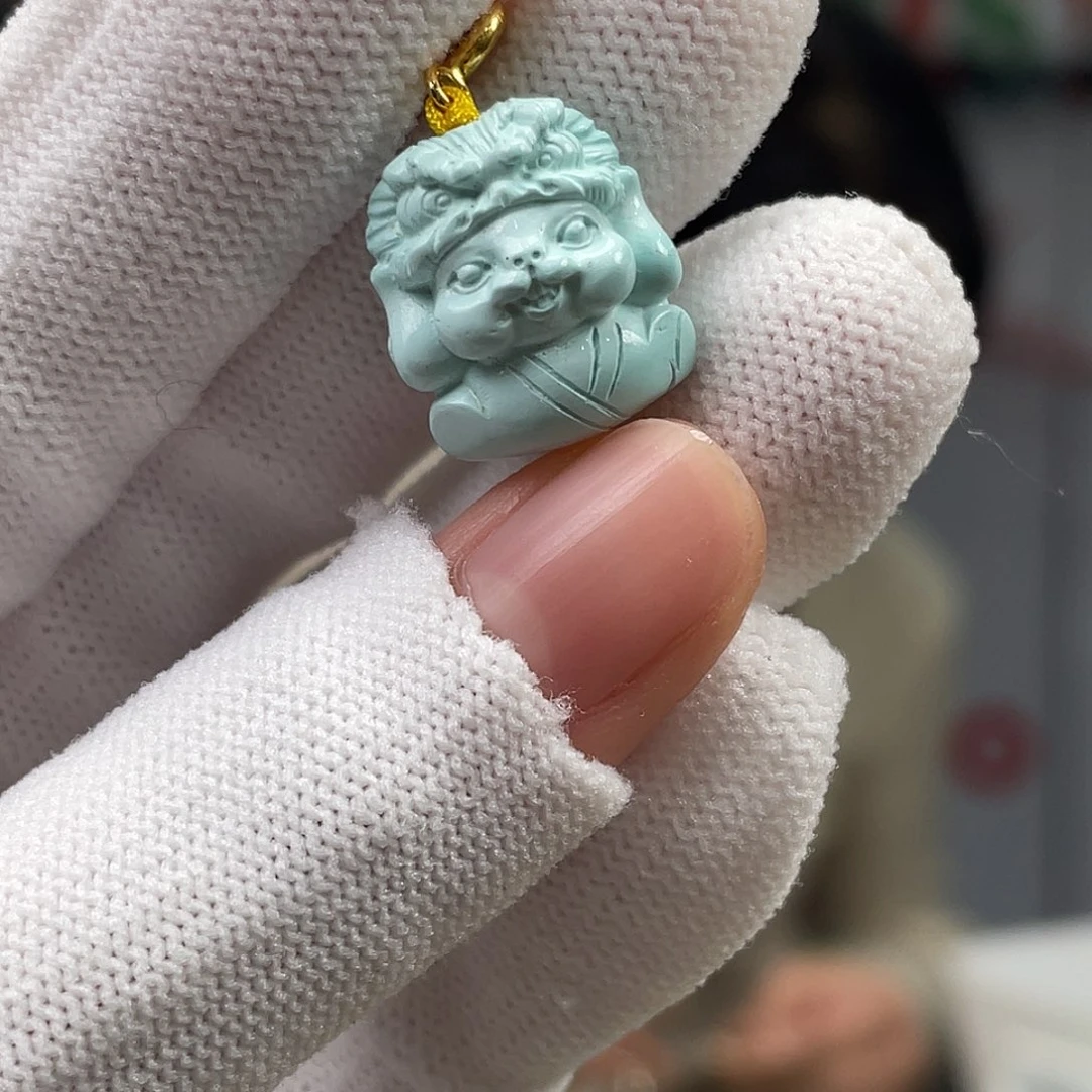 绿松石未镶嵌挂件