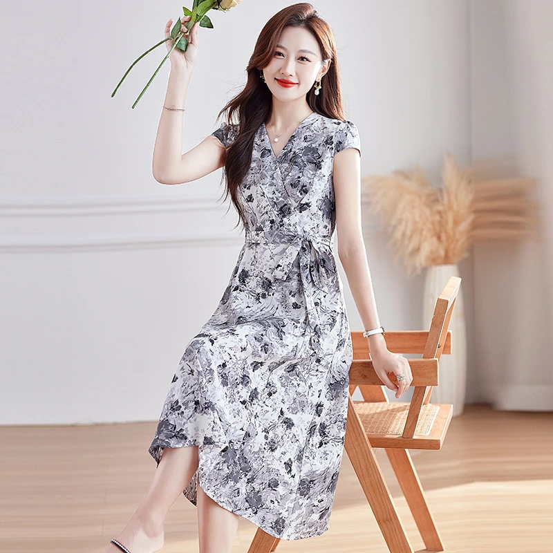 新款夏装连衣裙名媛中长款大码收腰显瘦气质减龄雪纺碎花裙短袖