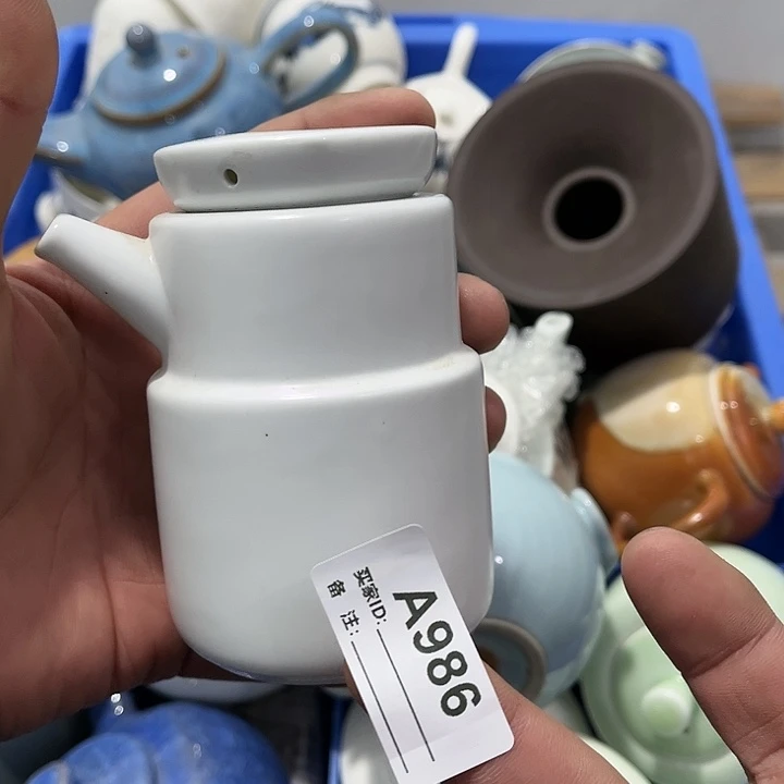 瓷片默认微瑕瓷器、茶具、壶、摆件，介意勿拍