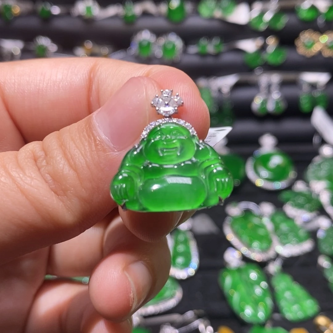 翡翠颈饰18K金镶嵌天然翡翠