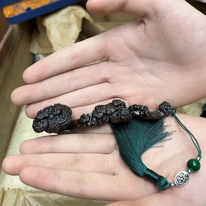 大叶紫檀（黑酸枝木类）