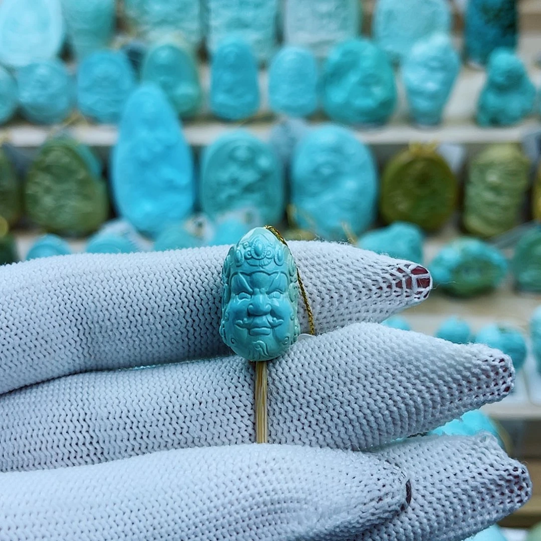 绿松石未镶嵌珠宝奇石