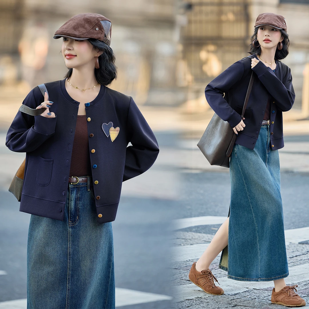 短外套百搭透气开襟常规秋季宽松型女装小香风显瘦爱心刺绣上衣