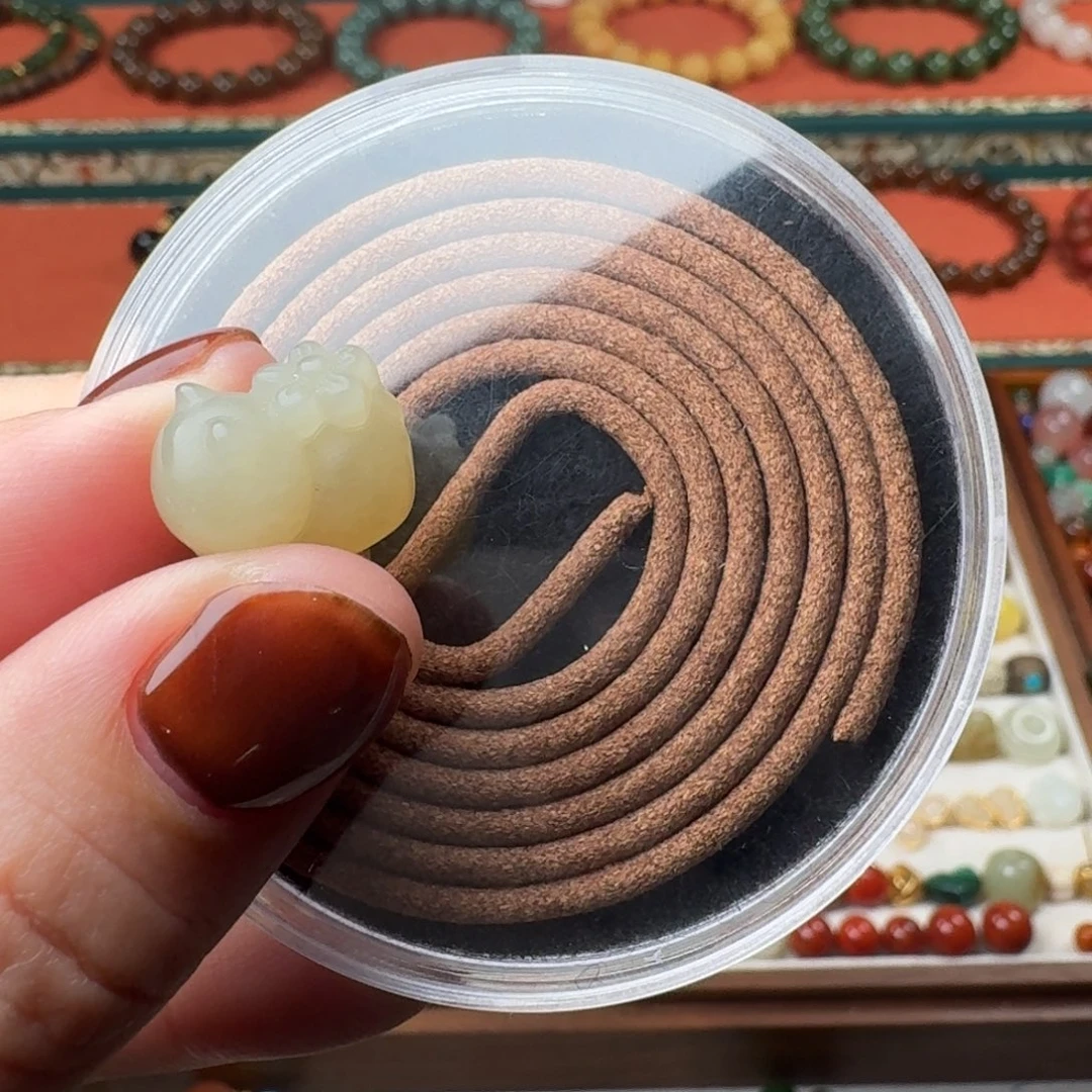 洛***洛老山檀香老山檀香