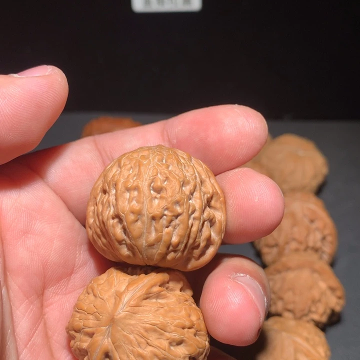 张***来文玩核桃吊坠铁锤