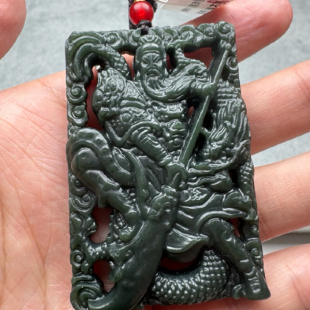 天然和田玉塔青关公牌