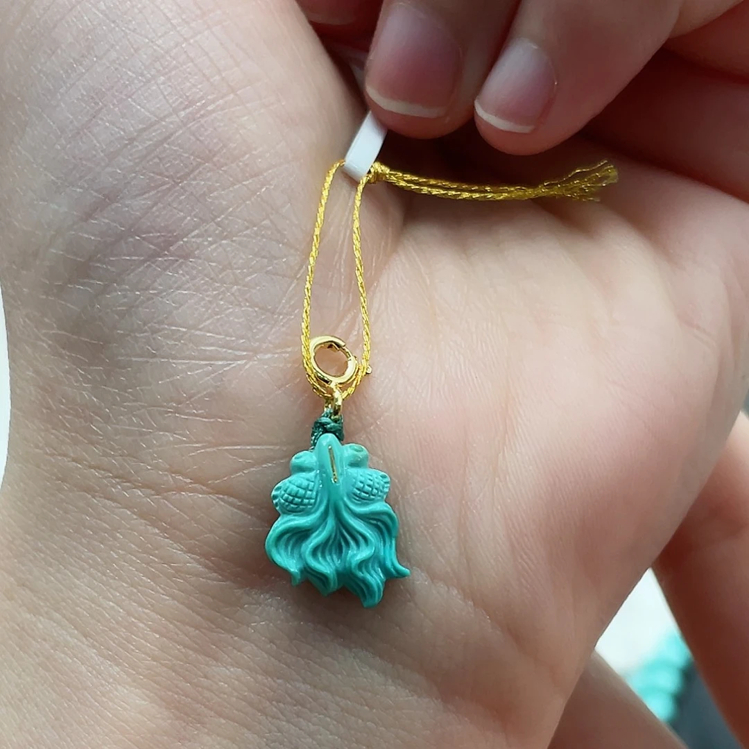 绿松石颈饰未镶嵌