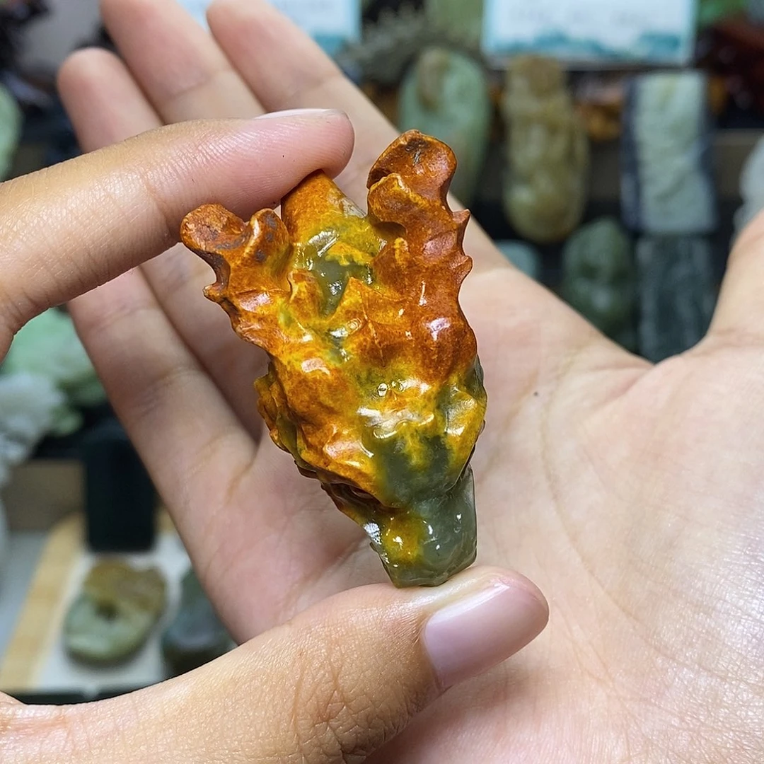 颈饰未镶嵌和田玉下*虎