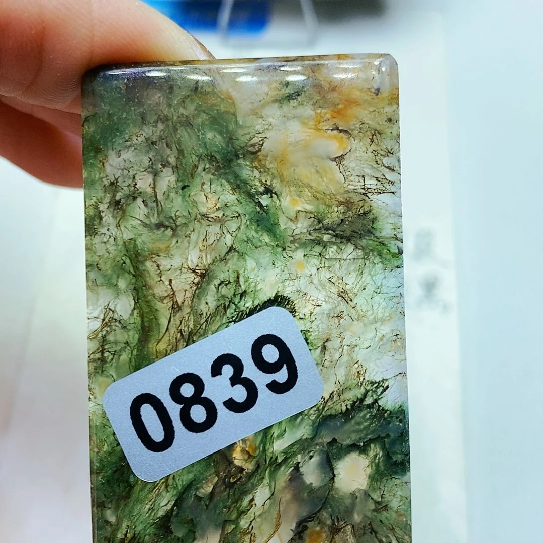 未镶嵌颈饰玛瑙/玉髓竹*