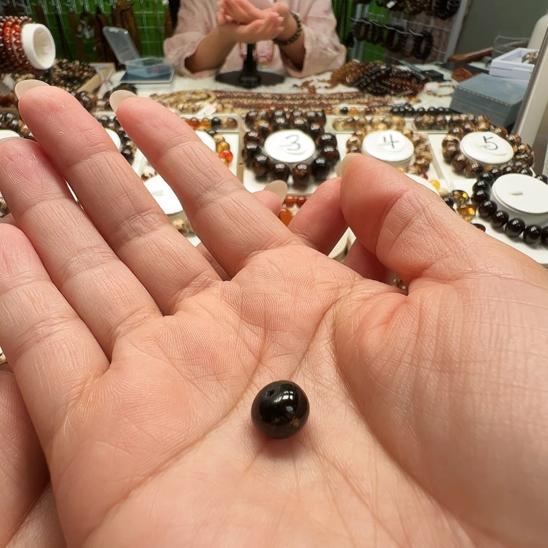 ****运琥珀未镶嵌裸石抚顺琥珀翳珀