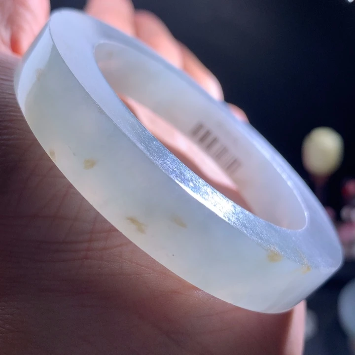 未镶嵌手镯定制翡翠