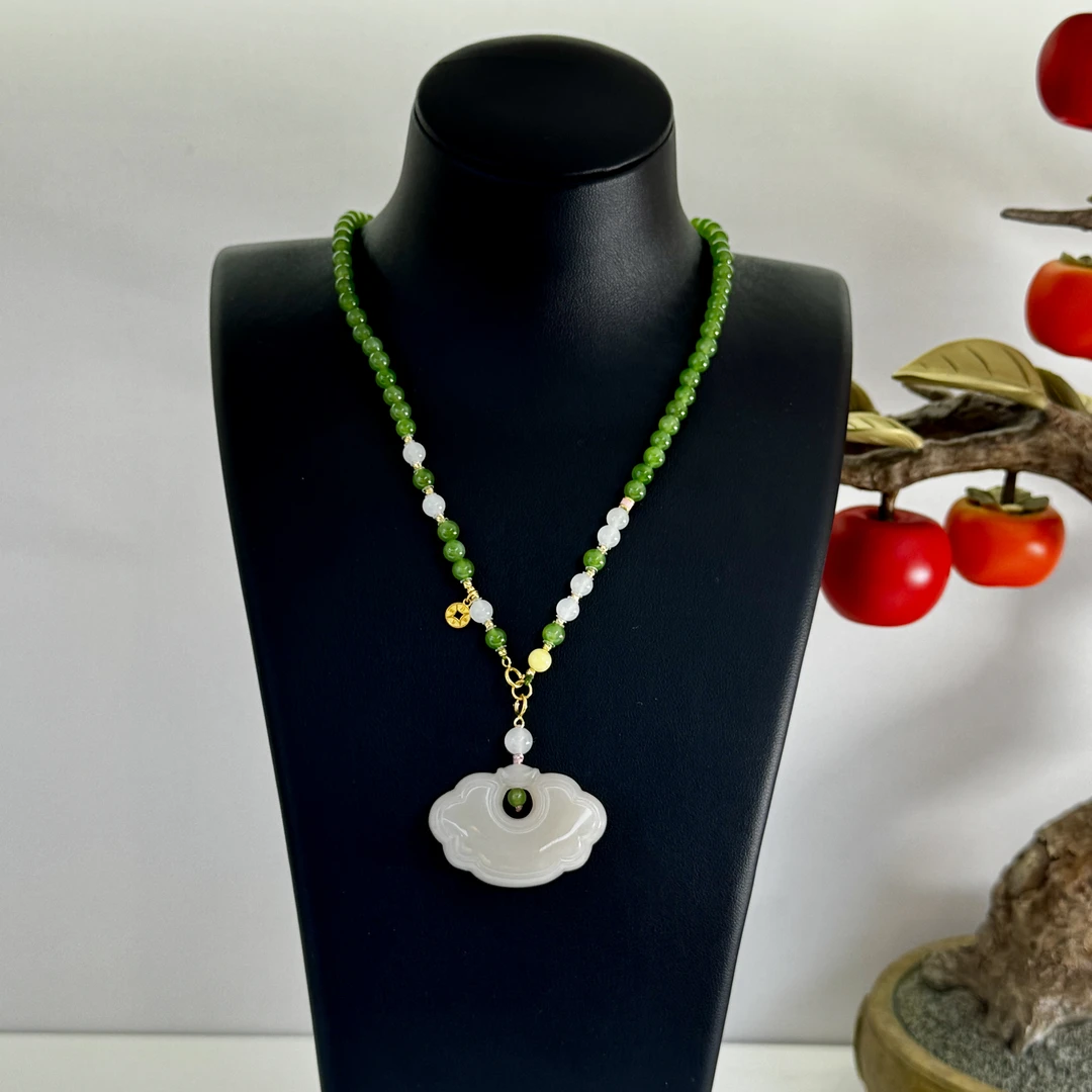 壹屿珠宝   和田玉典藏平安锁颈饰（2号）