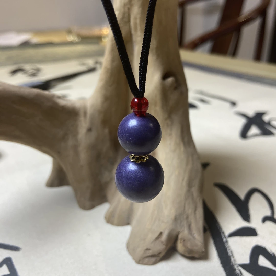 【久紫离火】天然香材非遗古法合香珠1.5cm+1.8cm手工编织葫芦吊坠