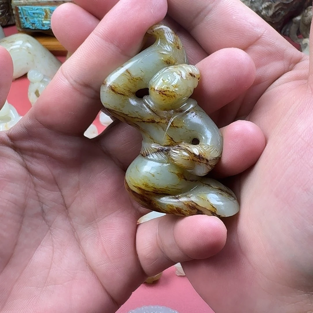 和田玉（糖玉）挂件未镶嵌阿*